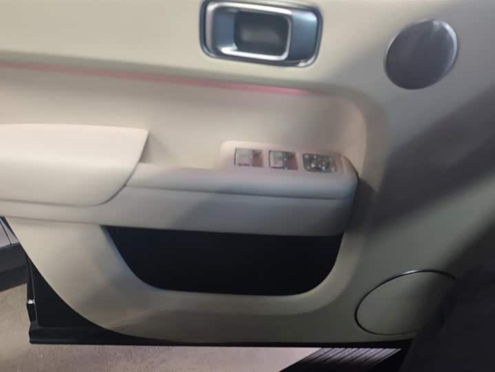 Фото 7 - LiXiang L9