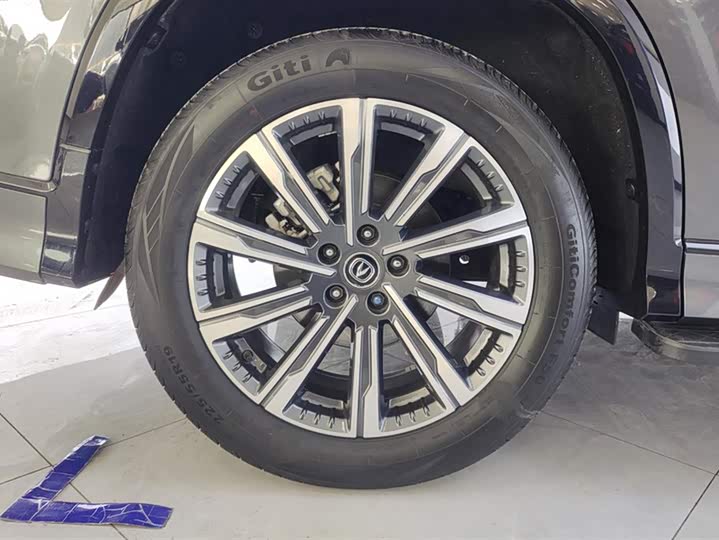 Фото 6 - Changan CS75 Plus