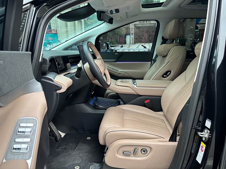 Фото 8 - XPeng X9