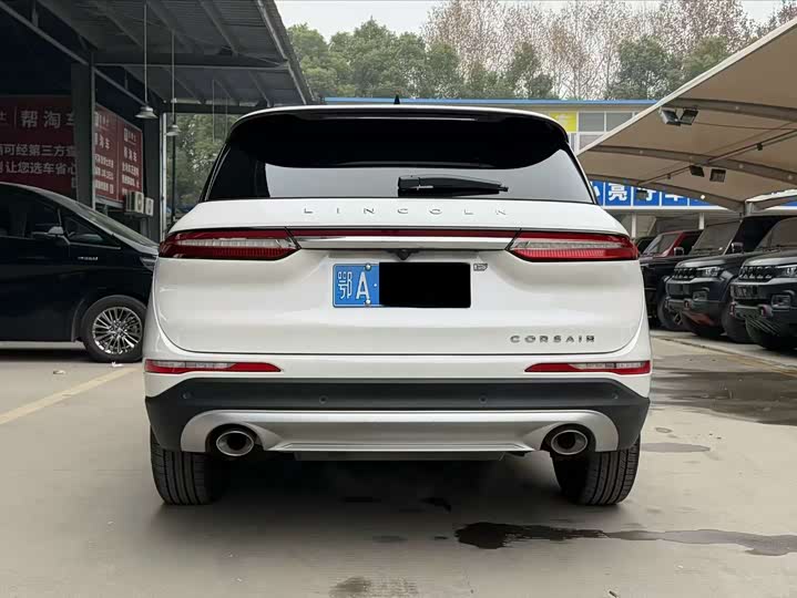 Фото 8 - Lincoln Corsair