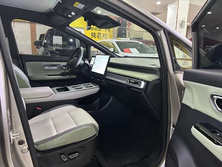 Фото 6 - GAC Aion Y