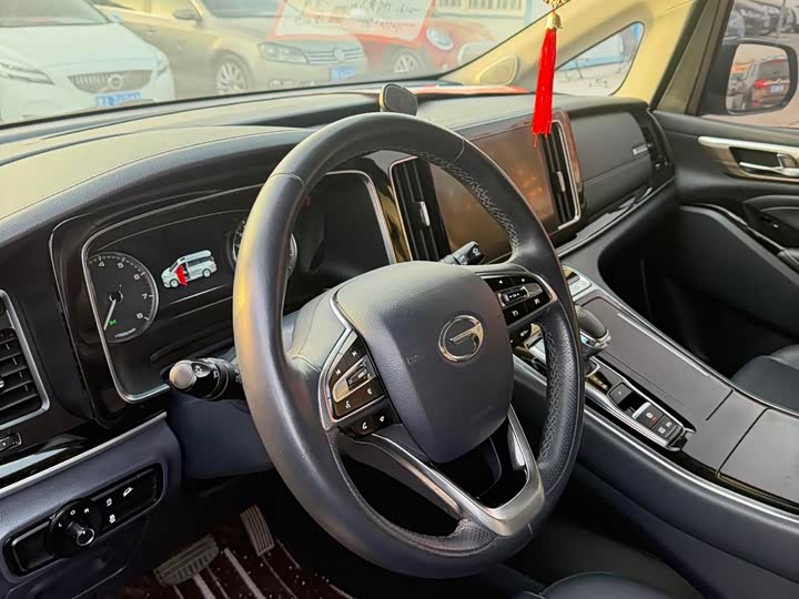 Фото 9 - GAC Trumpchi M8