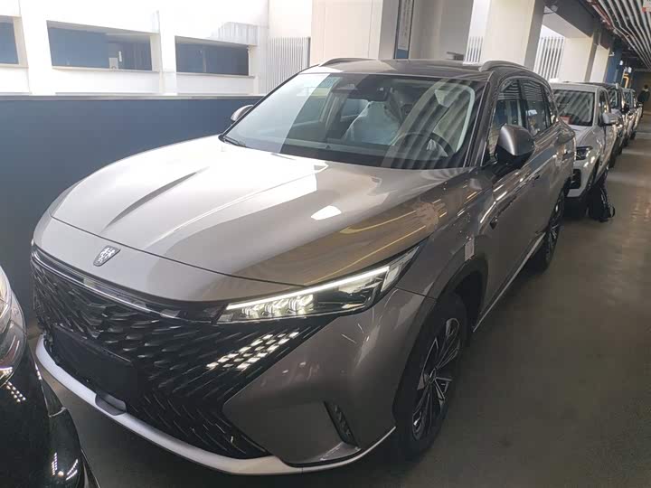 Фото 2 - Roewe RX5 Hybrid