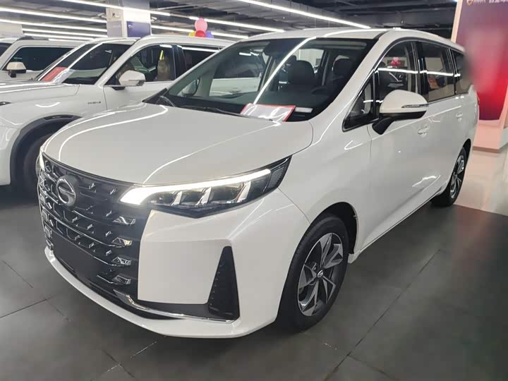 Фото 1 - GAC Trumpchi M6