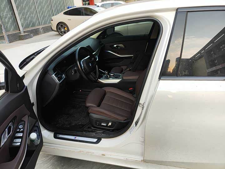 Фото 6 - BMW 3 Series