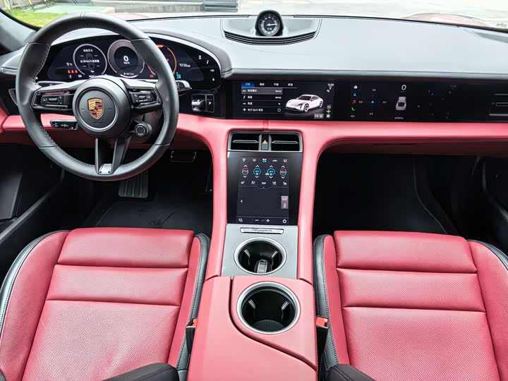 Фото 5 - Porsche Taycan