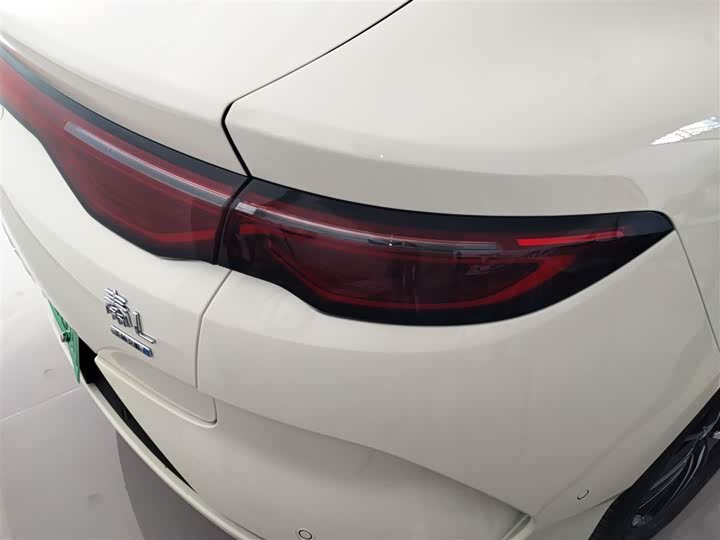 Фото 8 - BYD Qin L