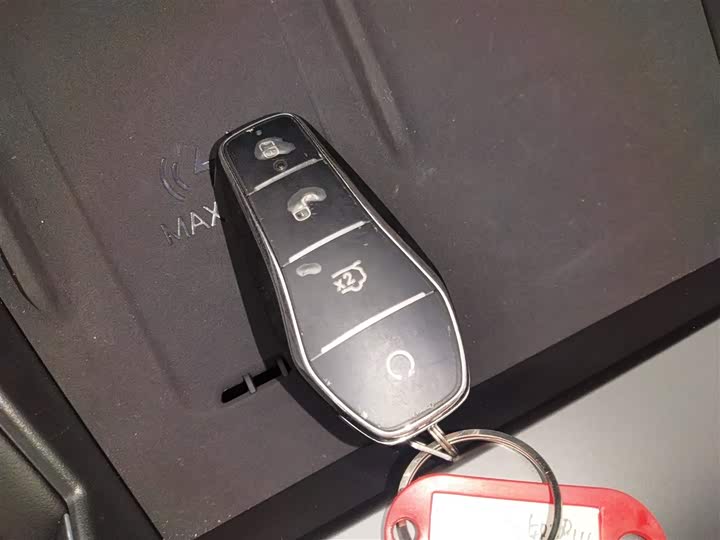 Фото 9 - BYD Qin L