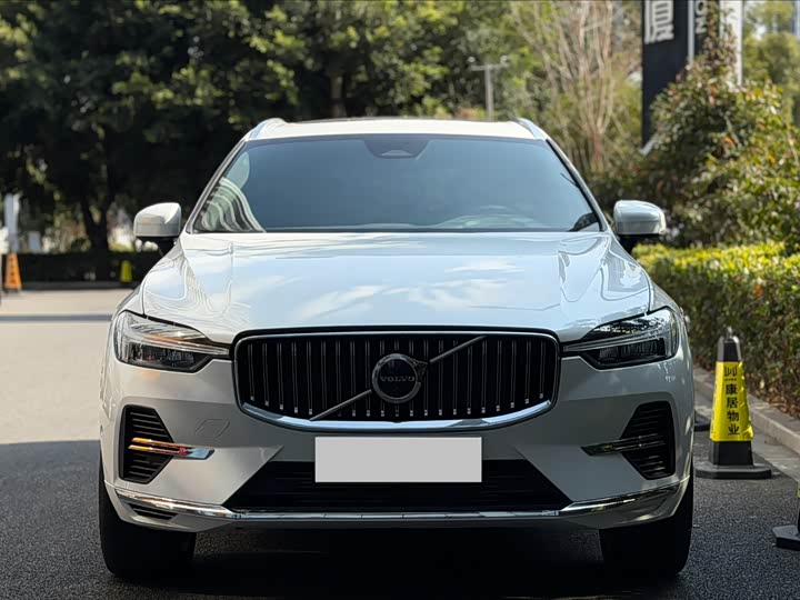 Фото 2 - Volvo XC60 Hybrid