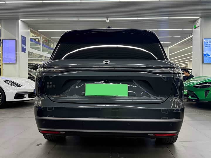 Фото 5 - Nio ES8