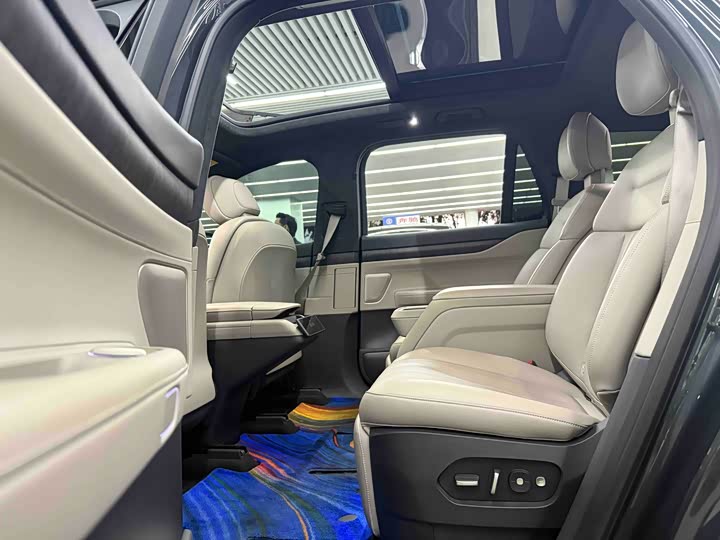 Фото 9 - Nio ES8