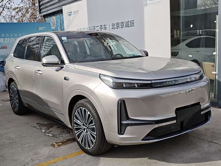 Фото 5 - Geely Galaxy M9