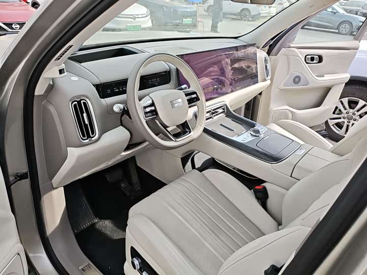 Фото 9 - Geely Galaxy M9