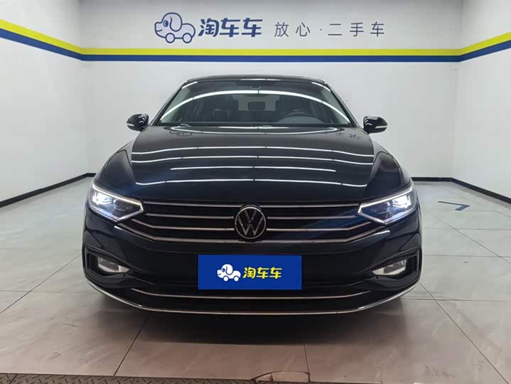 Фото 1 - Volkswagen Magotan