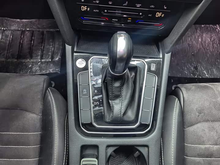 Фото 7 - Volkswagen Magotan