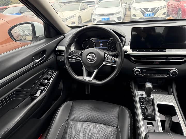 Фото 7 - Nissan Teana