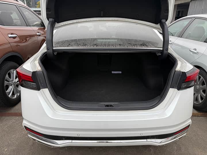 Фото 8 - Nissan Teana