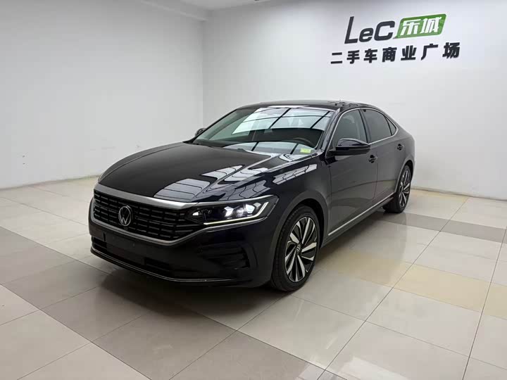 Фото 1 - Volkswagen Passat