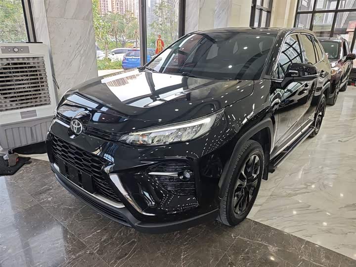 Фото 2 - Toyota Wildlander