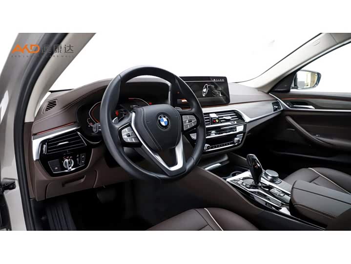 Фото 6 - BMW 5 Series