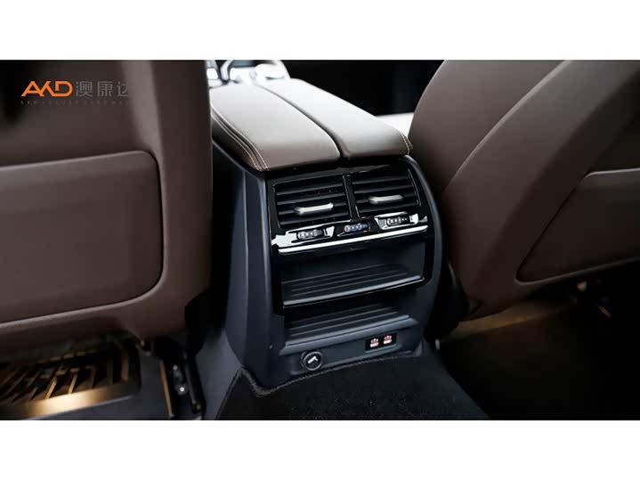 Фото 9 - BMW 5 Series