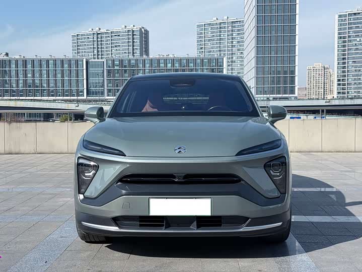 Фото 2 - Nio EC6