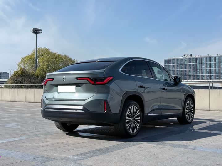 Фото 5 - Nio EC6