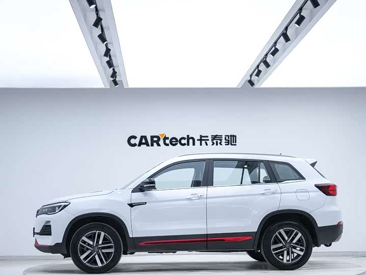 Фото 4 - Changan CS75