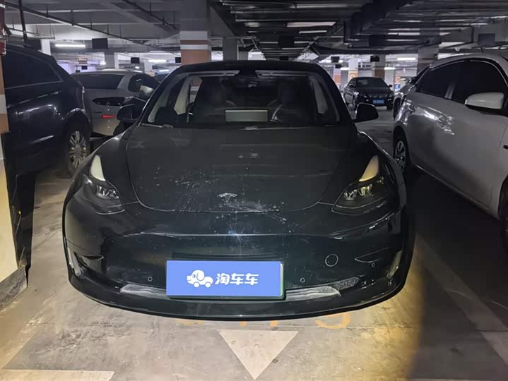 Фото 2 - Tesla Model 3