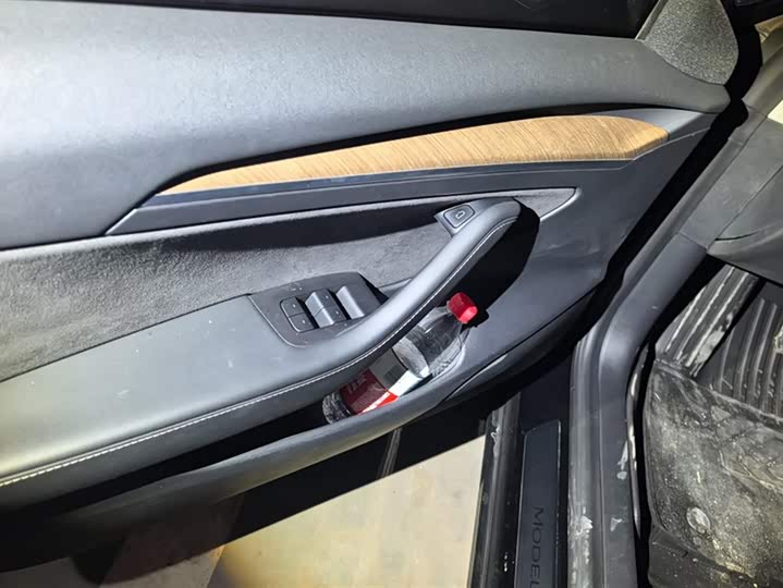 Фото 7 - Tesla Model 3