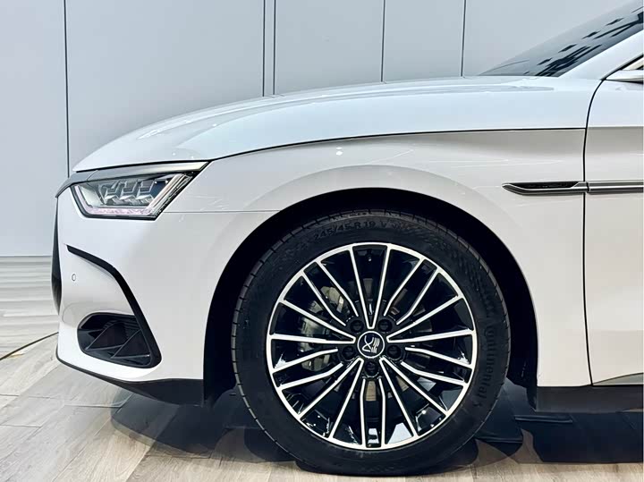 Фото 9 - BYD Han