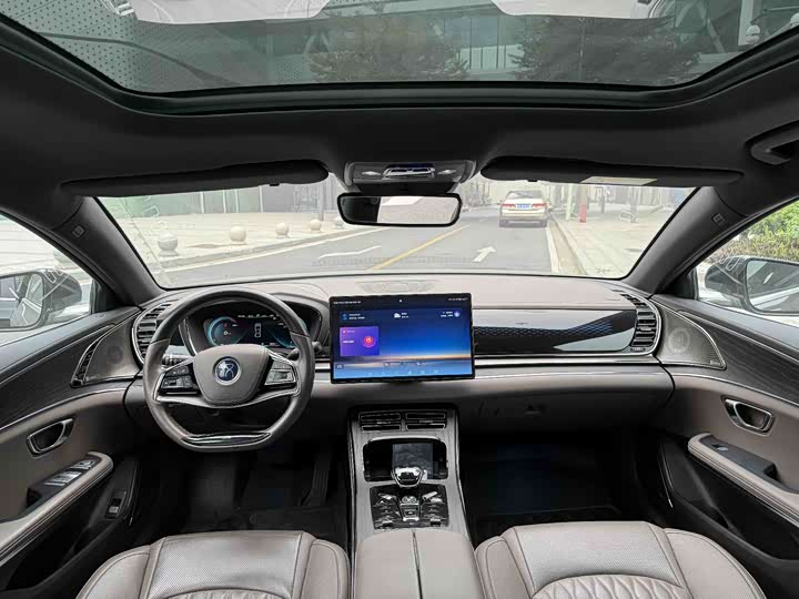 Фото 7 - BYD Han