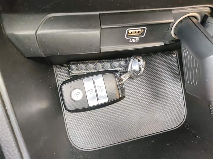 Фото 9 - Kia KX1