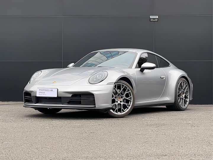 Фото 1 - Porsche 911