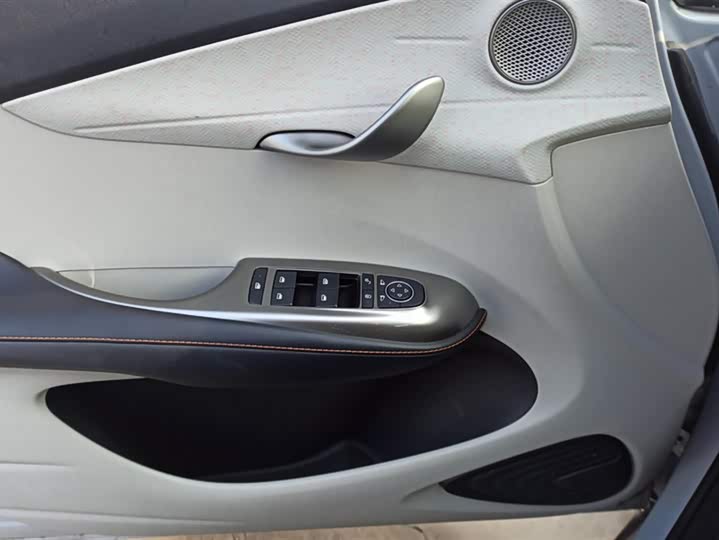 Фото 7 - BYD Dolphin