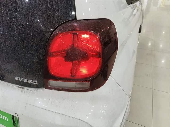 Фото 8 - Roewe Clever