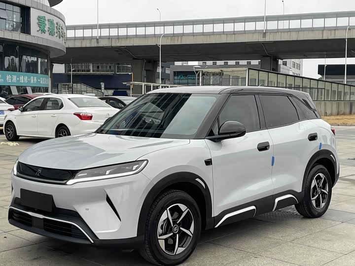 Фото 1 - BYD Yuan Up