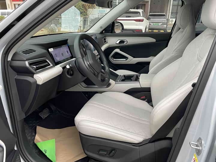 Фото 4 - BYD Yuan Up