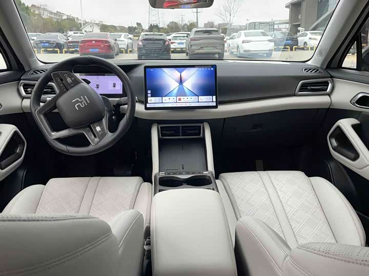 Фото 9 - BYD Yuan Up