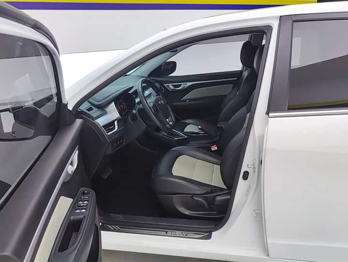 Фото 9 - Geely Vision