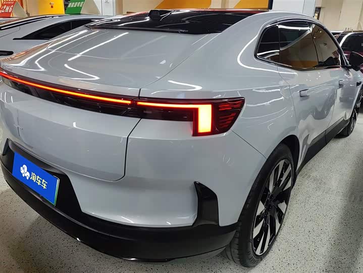 Фото 3 - Polestar 4