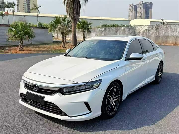 Фото 1 - Honda Inspire