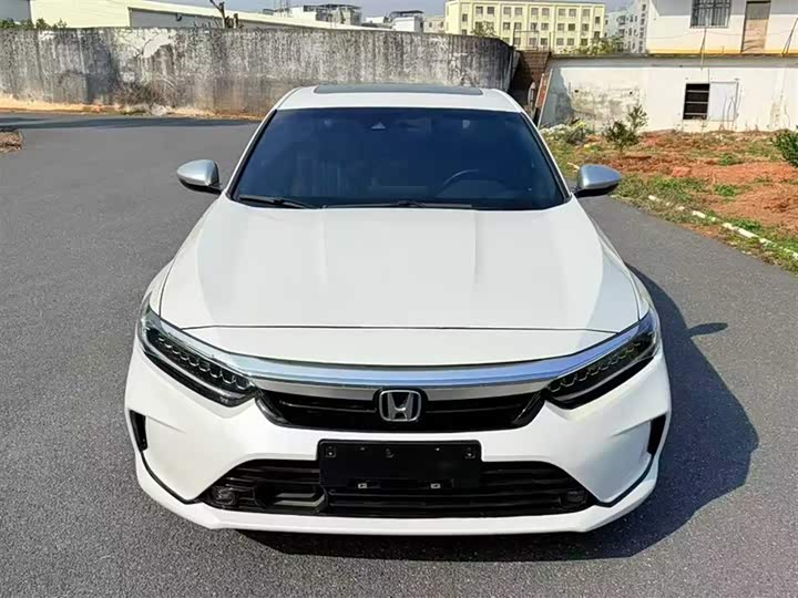 Фото 2 - Honda Inspire