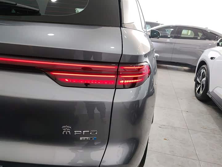 Фото 8 - BYD Song Pro Hybrid