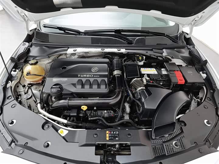 Фото 6 - Buick Verano