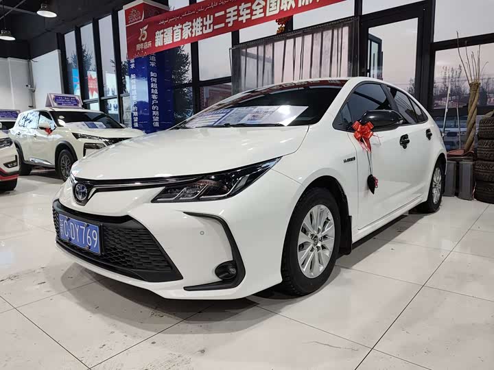 Фото 1 - Toyota Corolla