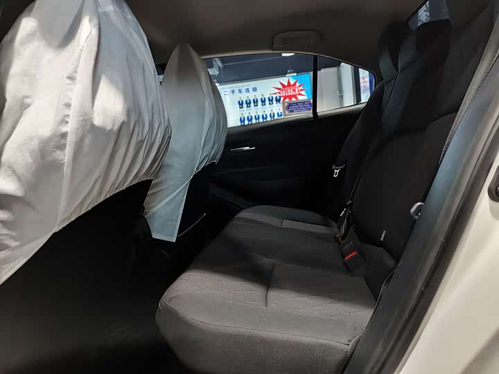 Фото 6 - Toyota Corolla