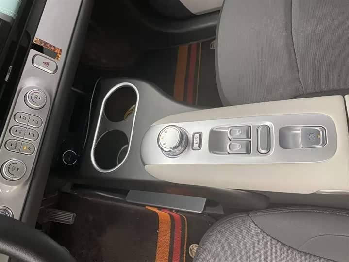 Фото 5 - Changan Qiyuan (Nevo) Lumin