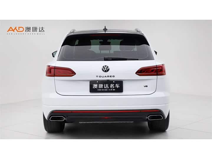 Фото 4 - Volkswagen Touareg