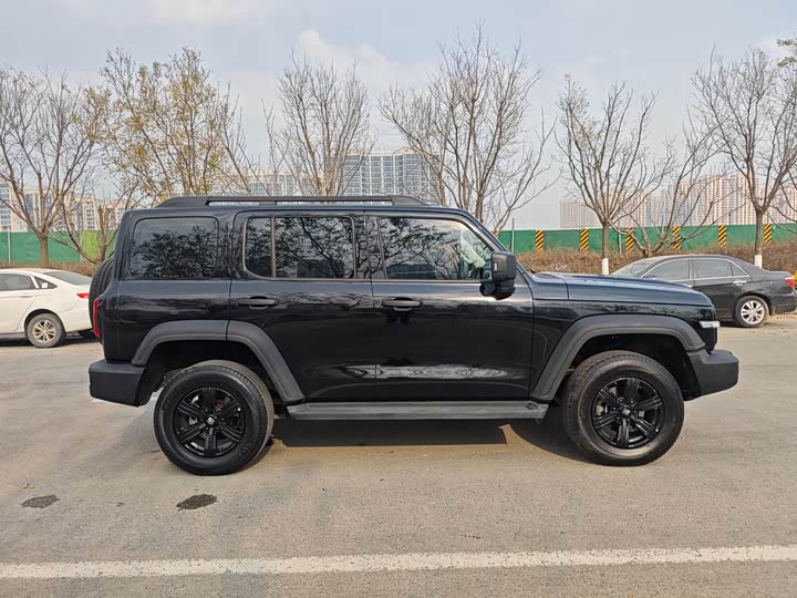 Фото 7 - Tank 300